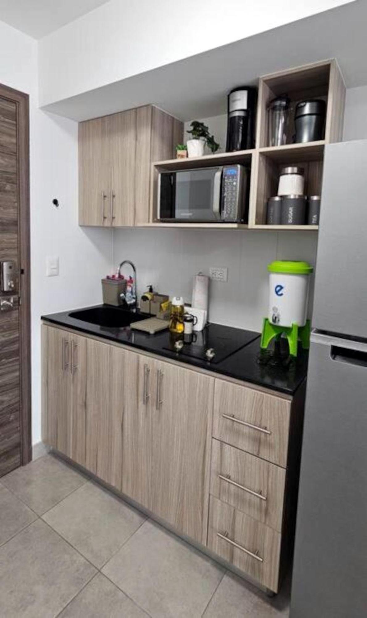 ¡Torre Modra Apartamento Moderno Atractiva Zona 4! 危地马拉 外观 照片